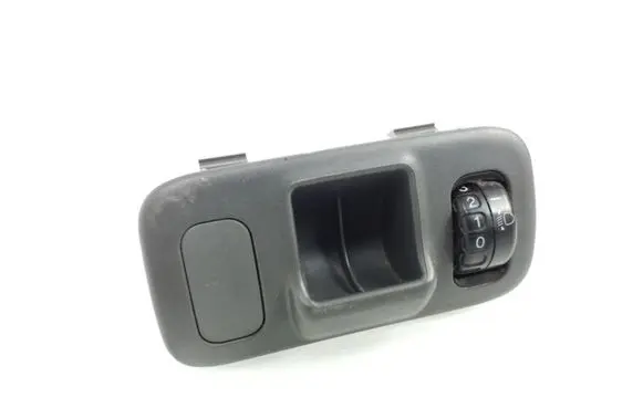 Toyota Yaris Headlight level height control switch