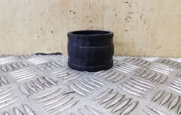 Volvo XC90 Intercooler hose/pipe