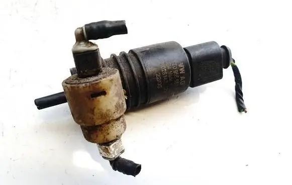 Volkswagen Touran I Windscreen/windshield washer pump 1t0955651a 3028143