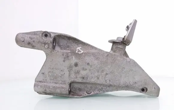 Volkswagen Transporter - Caravelle T6 Engine mounting bracket 7E0199370L BY8