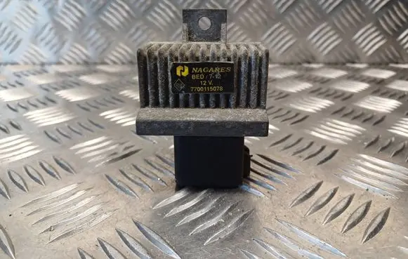 Renault Espace - Grand espace IV Glow plug pre-heat relay 7700115078