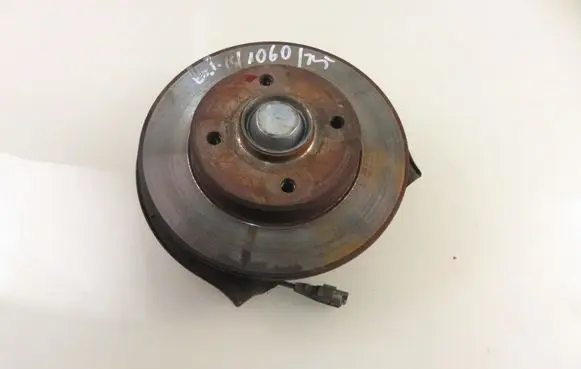 Citroen C4 I Stub axle 