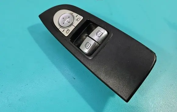 Mercedes-Benz Vito Viano W447 Electric window control switch A2059056911 IMPRK1604595