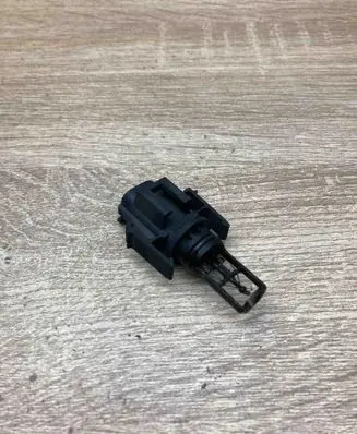 Volvo S80 Intake air temperature sensor 9445153