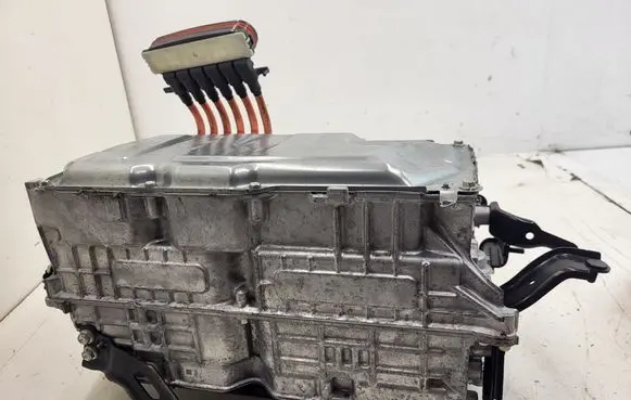 Lexus RX V Voltage converter inverter 650M1W2201D0 G92A048370