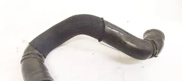 Opel Zafira B Engine coolant pipe/hose 13117572 643293970