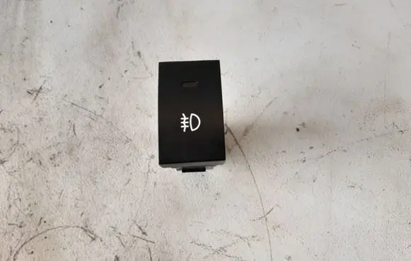 Hyundai Tucson LM Fog light switch 937302E901