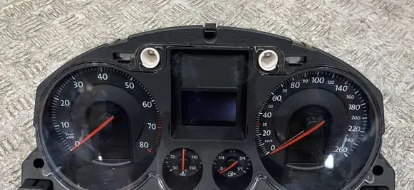 Volkswagen PASSAT B6 Speedometer (instrument cluster) PASSATB6