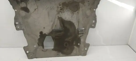 Volvo XC70 Engine splash shield/under tray AG9N6P013DB