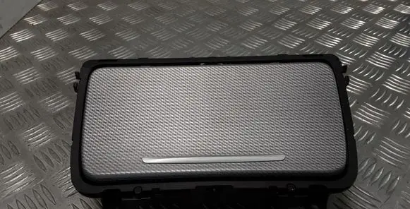 Cup holder front