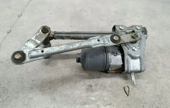 Seat Altea Front wiper linkage 