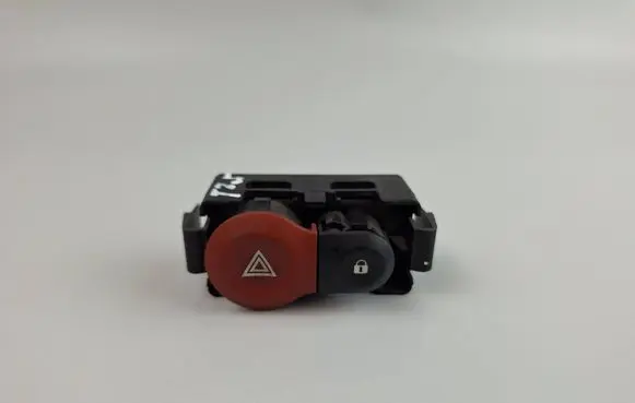 Renault Twingo II Hazard light switch 8200214896A 8200483813