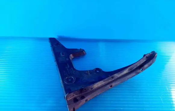 Audi A6 S6 C6 4F Front bumper mounting bracket 4F9807454