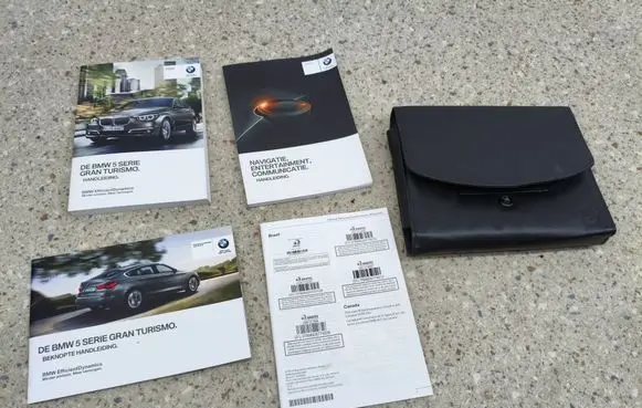 BMW 5 GT F07 Owners service history hand book 