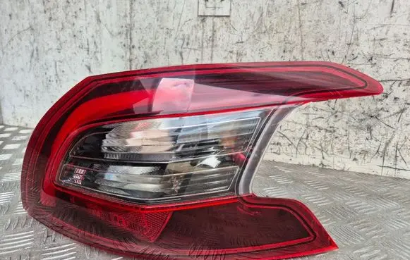 Peugeot 308 Rear/tail lights 982378580 81250202