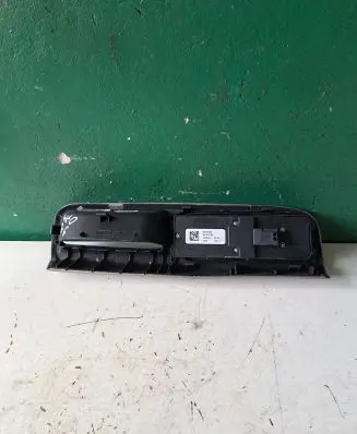 Volvo S40 Electric window control switch 30746183 03451700