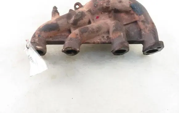 Volkswagen Golf IV Exhaust manifold 06A253033H