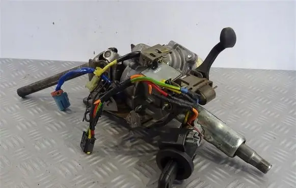 Renault Clio V Power steering pump 7700437049