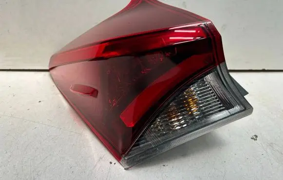 Toyota Auris E180 Rear/tail lights 02343