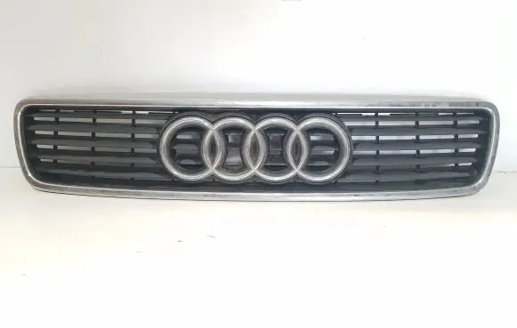 Audi A4 S4 B5 8D Front bumper upper radiator grill 8D0853651J