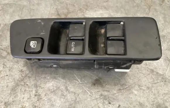 Subaru Forester SF Electric window control switch
