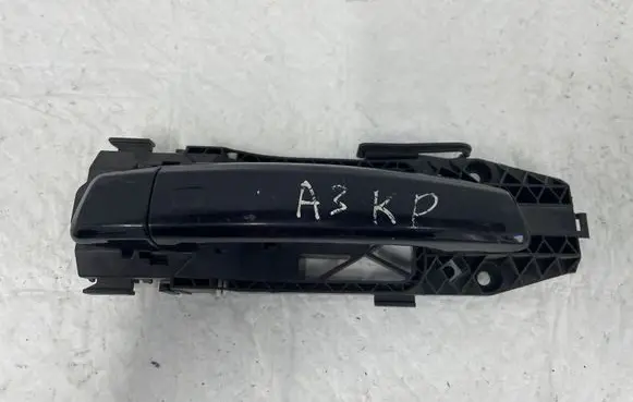 Audi A3 S3 8V Front door exterior handle