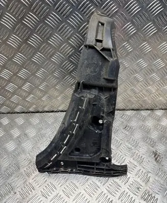Volvo XC90 Front bumper mounting bracket 30698128