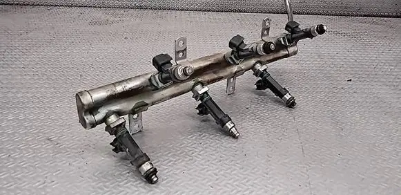 Volkswagen Routan Fuel injectors set 0280158119