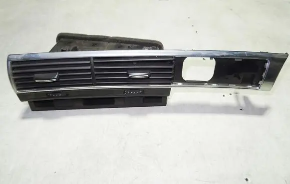 Audi A6 S6 C6 4F Dash center air vent grill 4F2820951