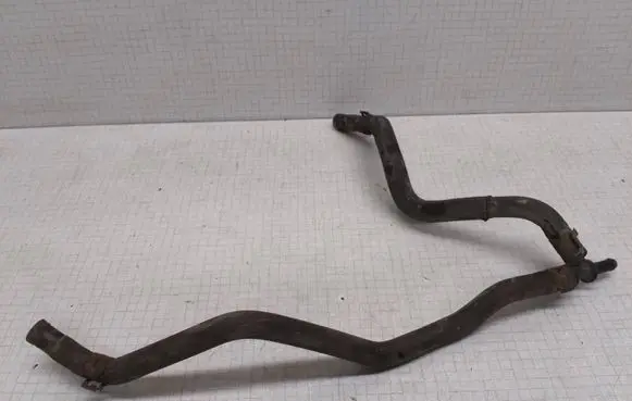 Volkswagen Golf V Engine coolant pipe/hose