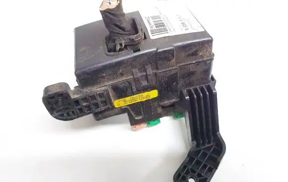 Hyundai Santa Fe Fuse box set n914222b062002 n91422-2b0620-02