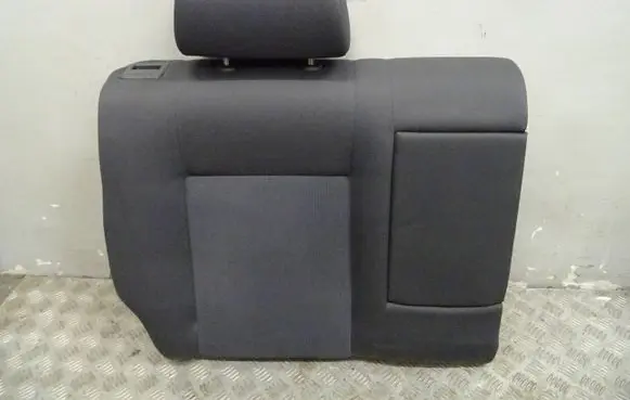 Volkswagen Polo IV 9N3 Rear seat