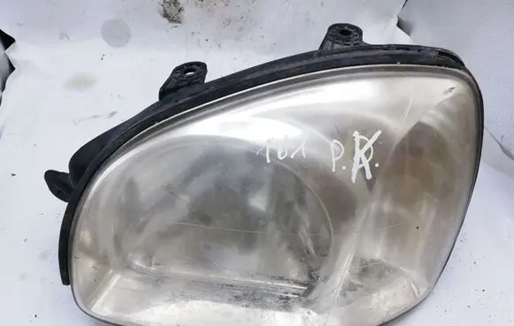 Hyundai Santa Fe Headlight/headlamp NOCODE