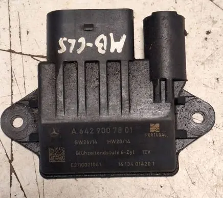 Glow plug pre-heat relay