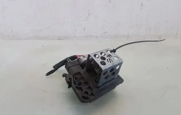 Citroen DS5 Heater blower motor/fan resistor 9664966580