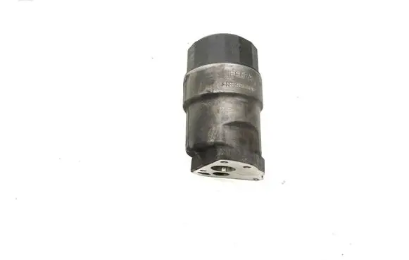 Jaguar XK - XKR Oil filter mounting bracket 8W936714AD