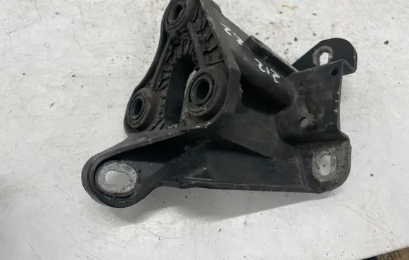 Mercedes-Benz E W212 ABS pump bracket 