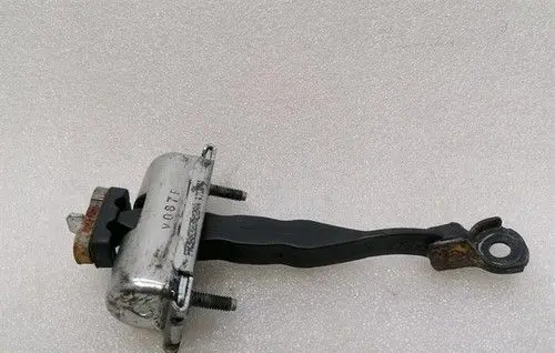 Ford Mustang VI Front door upper hinge FR3B6323552AA