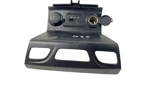 Hyundai ix35 AUX in-socket connector 2S000TAN 961102S000TA LMMC1210152051