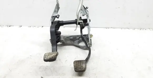 Opel Vectra C Pedal assembly 