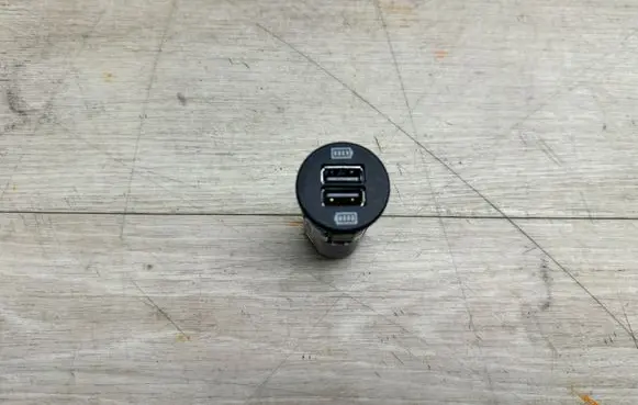 Porsche Cayenne (92A) USB socket connector 7P5035222 316042613113