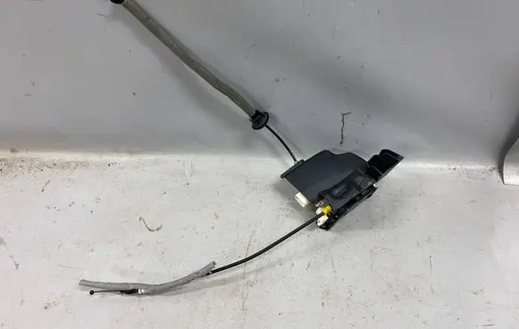 Audi Q7 4M Front door lock 8J1837015F