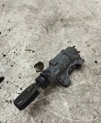 Audi A6 S6 C5 4B Ignition lock 4B0905851B