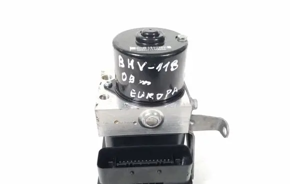 BMW 1 E81 E87 ABS Pump 6787837