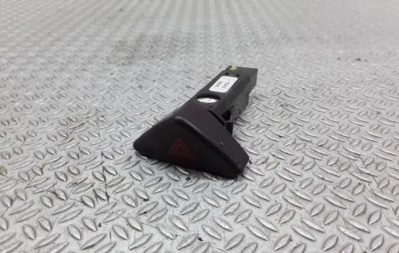 Volvo V70 Hazard light switch 9441045