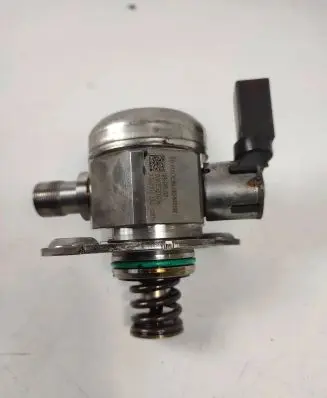 Mercedes-Benz S AMG W222 Fuel injection high pressure pump A1770700501 PH0020