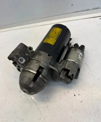 BMW 5 F10 F11 Starter motor 1005831793 364268 831793