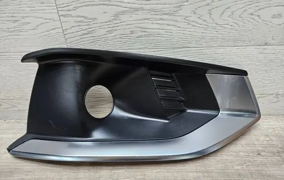 Audi A4 S4 B9 8W Front bumper lower grill 8W0807682AK