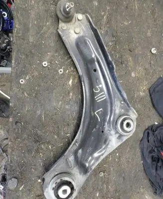 Renault Scenic III - Grand scenic III Front lower control arm/wishbone