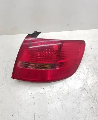 Audi A6 S6 C6 4F Rear/tail lights 4F9945096 89037746